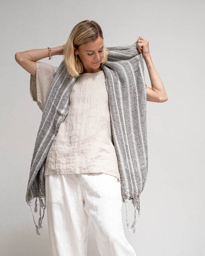 DOROTA HANDWOVEN SHAWL - La Casa by Importante