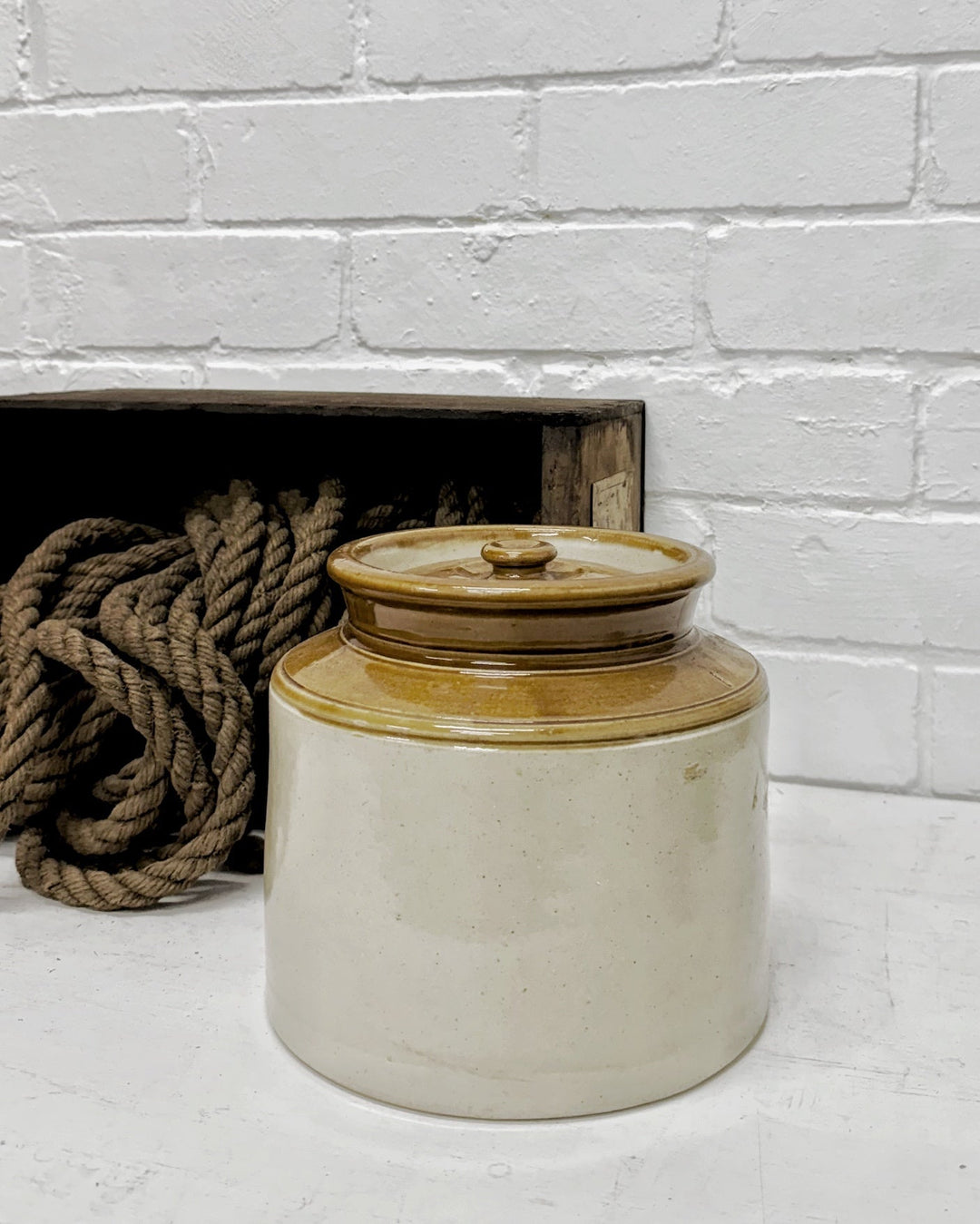 Large Antique stoneware storage jar with lid - La Casa by Importante