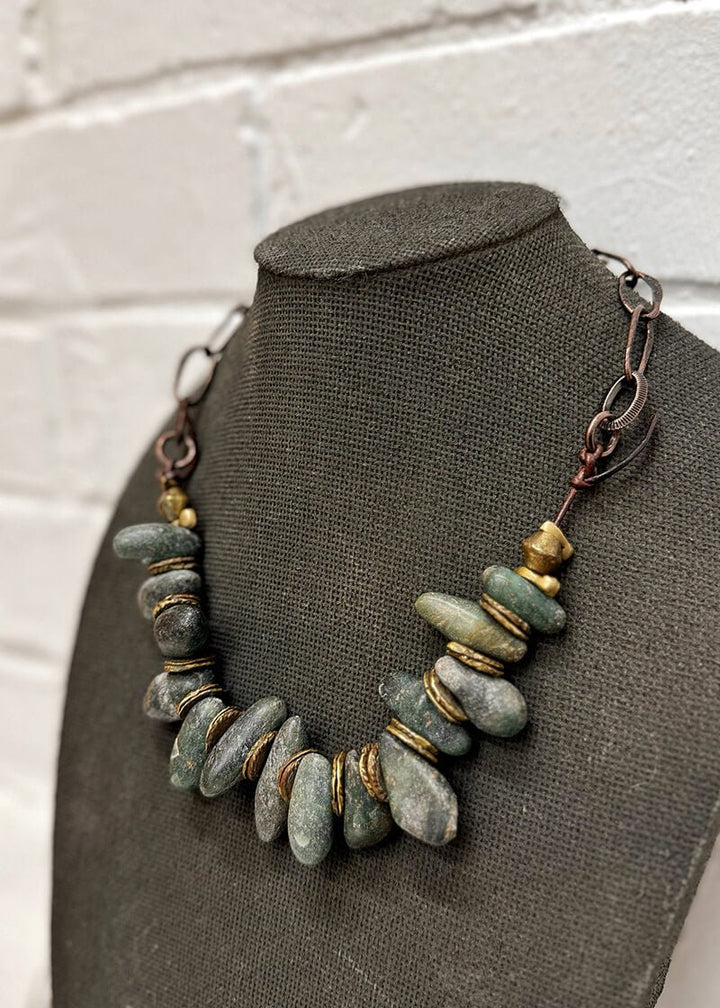 Old and rare Serpentine stones necklace - La Casa by Importante