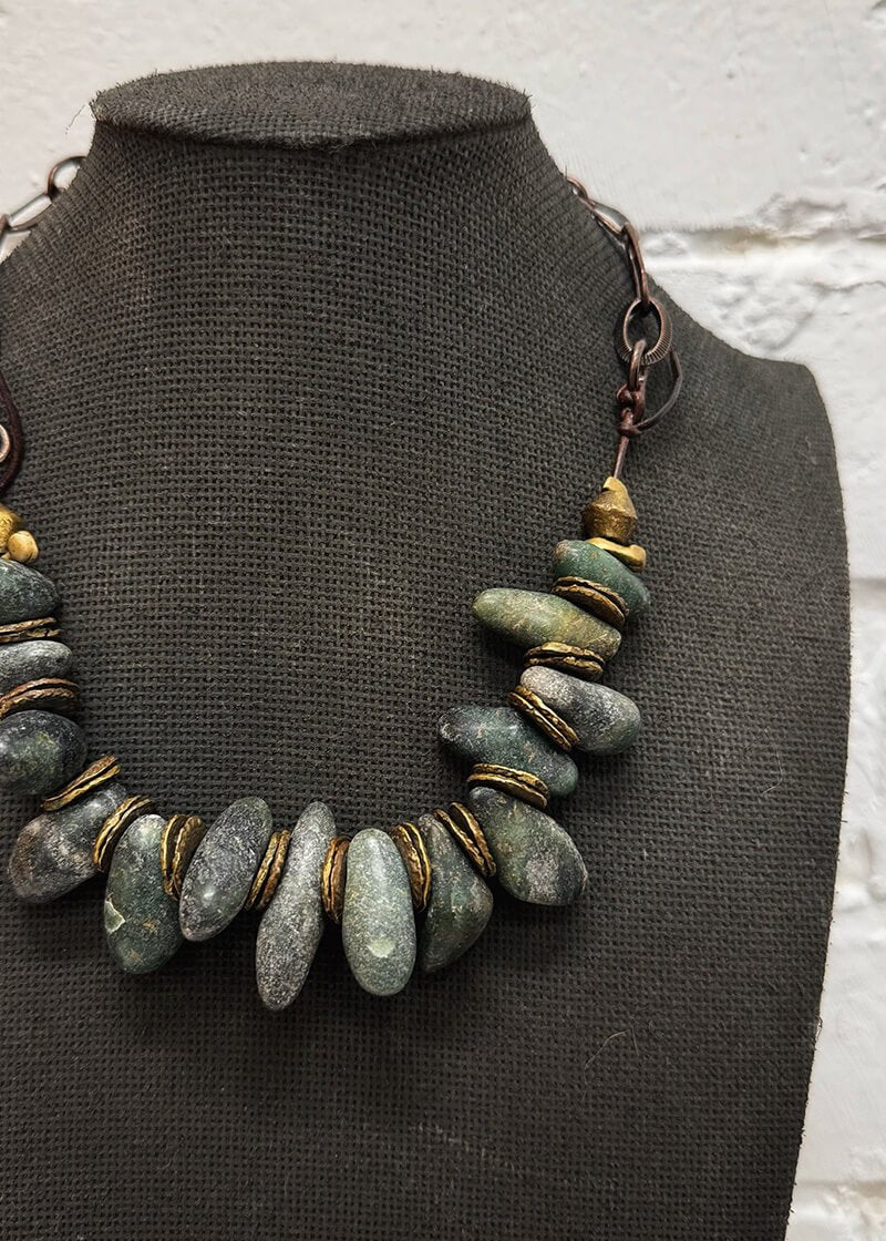 Old and rare Serpentine stones necklace - La Casa by Importante