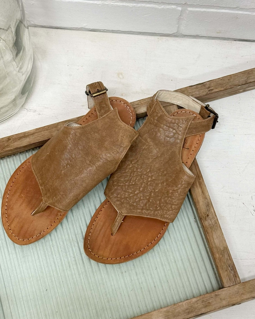 REVIVED - Grotta Sandals - Size 37 - La Casa by Importante